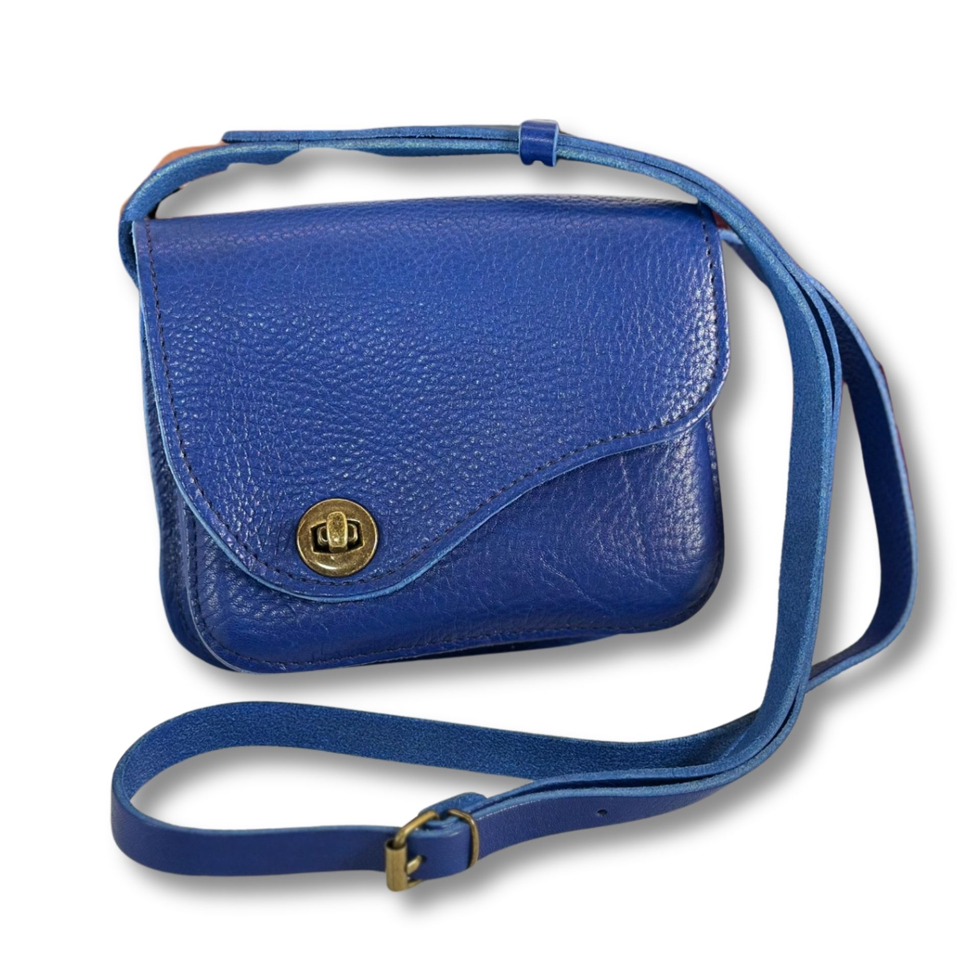 Umhängetasche mit schräger Klappe Umhängetasche mit schräger Klappe